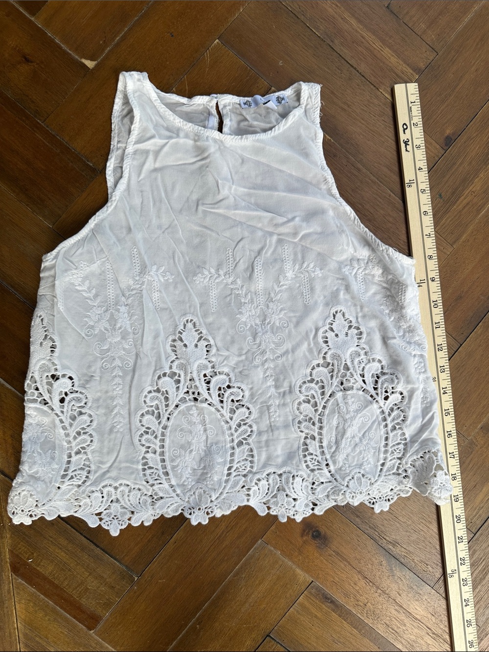 iris White Embroidered Lace-Trim Tank Camisole